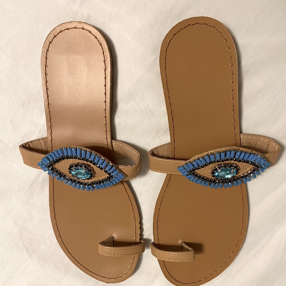 🧿 flat Sandals